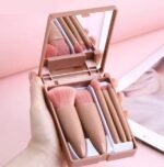 Brochas de rostro con estuche y espejo para viaje