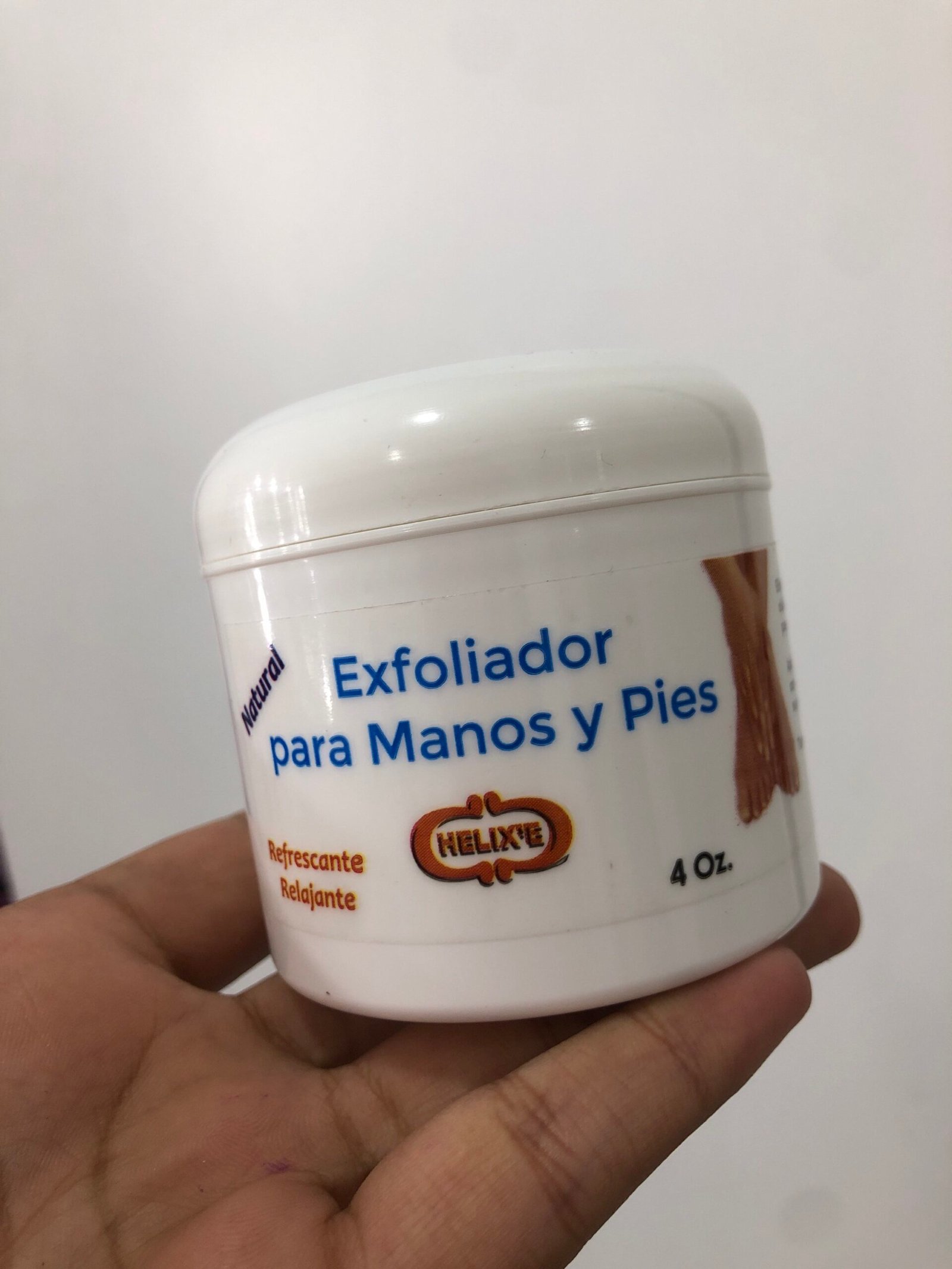 Exfoliante de pies y maños natural de menta