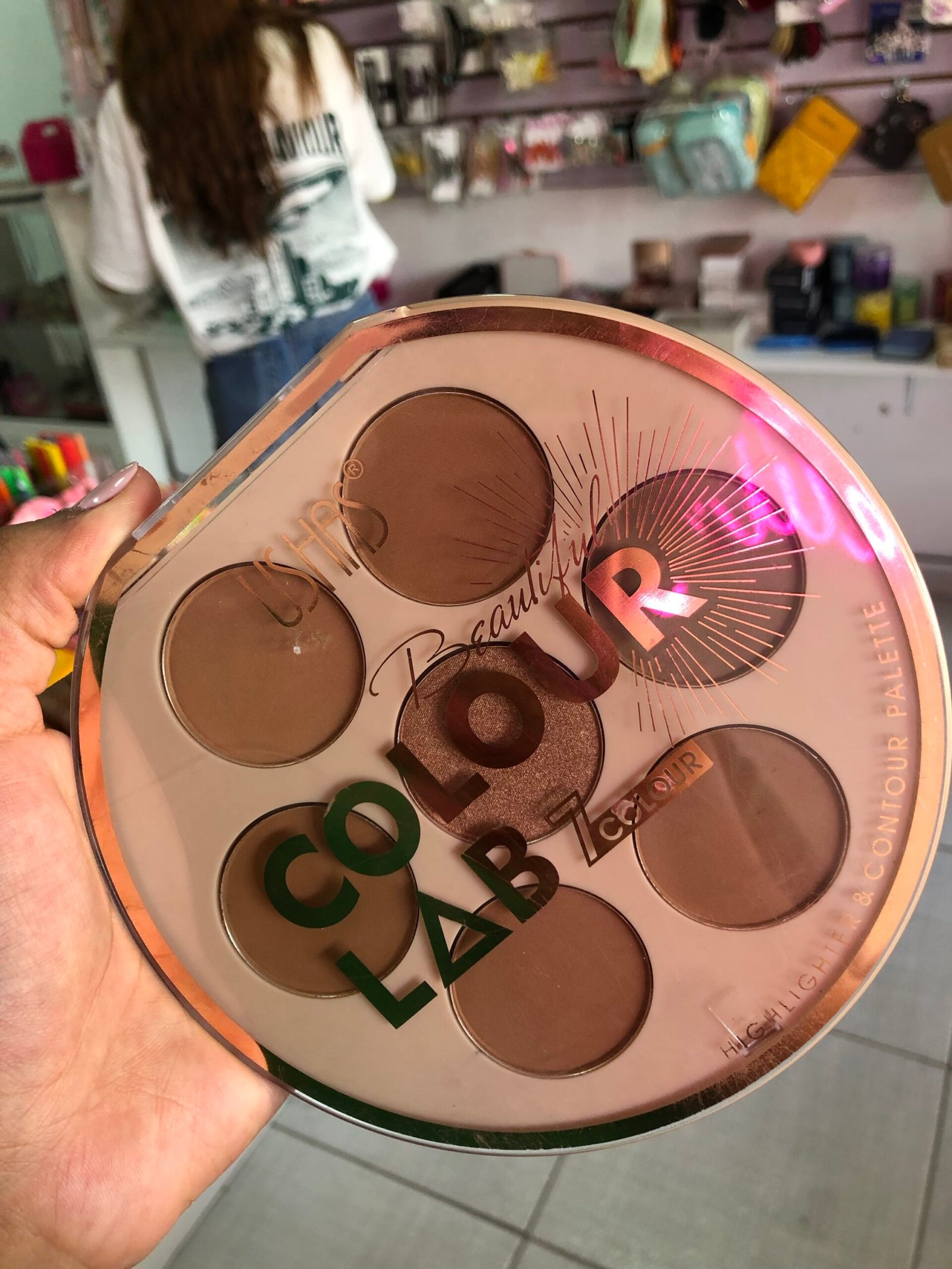 Paleta de contorno y bronzer de Ushas