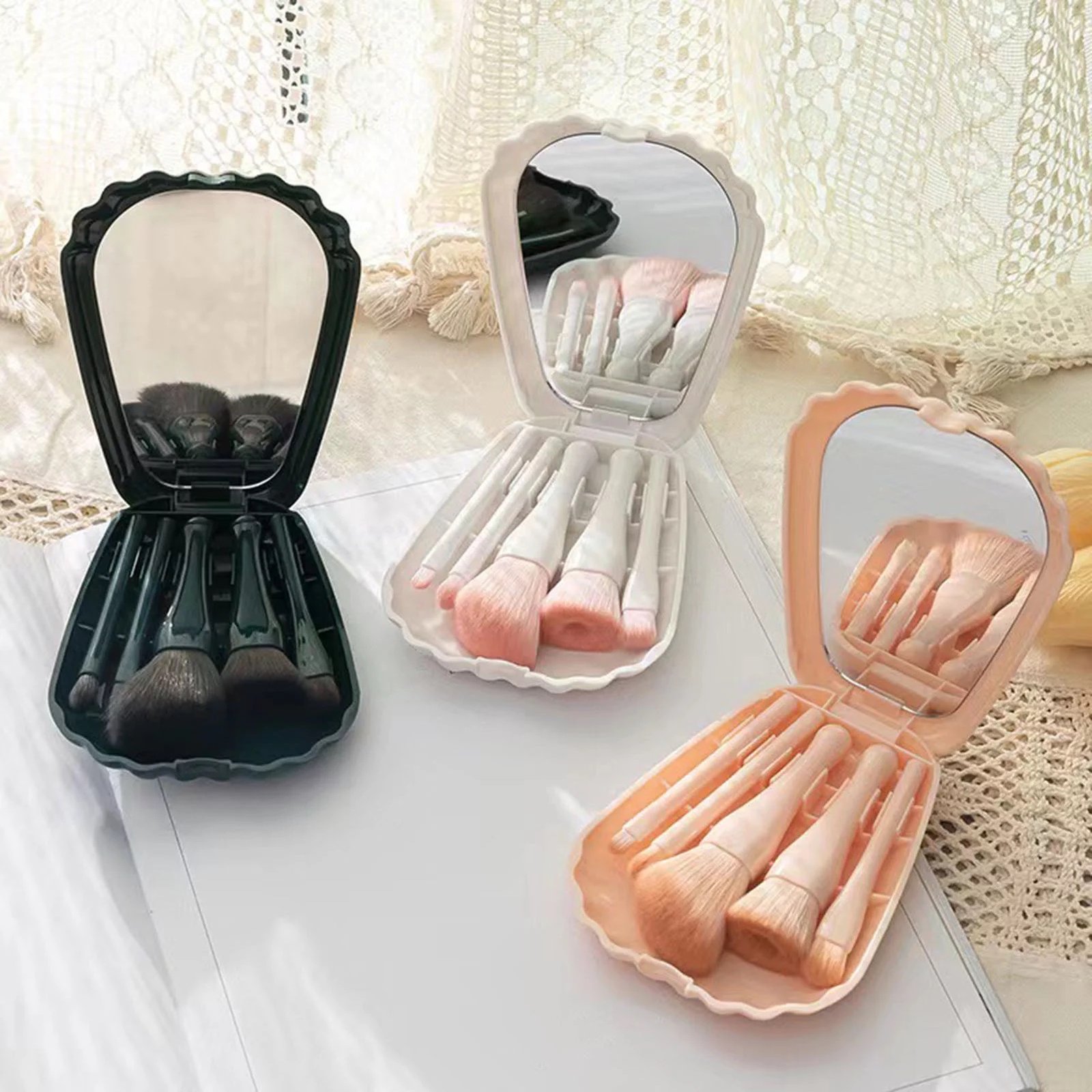Shell Portable Travel Makeup Brush Set, Makeup Brushes 5 Sizes