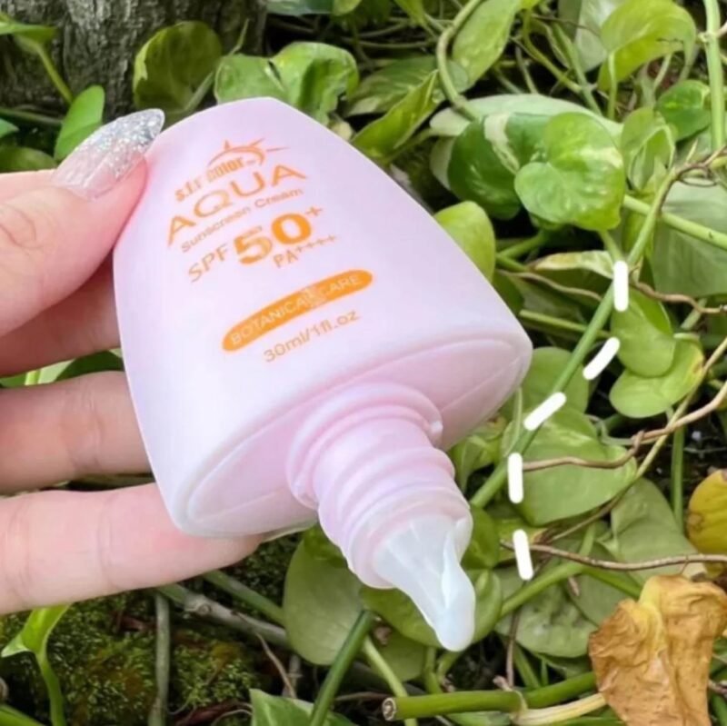 BLOQUEADOR SOLAR FACIAL AQUA - SFR COLOR 50 SPF - Imagen 2