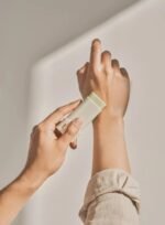 Beauty of Joseon Matte Sun Stick Mugwort + Camelia SPF50+ PA++++ - Imagen 3