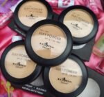 Italia Deluxe Polvo Silky Wet/Dry Foundation Powder - Imagen 3