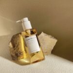 SKIN1004 Madagascar Centella Light Cleansing Oil 200ml - Imagen 3