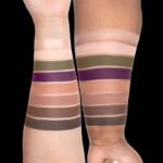 Paleta de Sombras OFRA X HOT MESS MOMMA MINI MIX PALETTE UNCONDITIONAL - Imagen 3