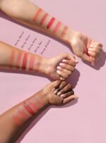 Blush o Rubor Rare Beauty Melting Blush Stay Vulnerable en crema - Imagen 5