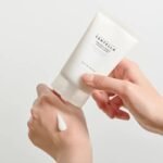 SKIN1004 Madagascar Centella Tone Brightening Capsule Cream 75ml - Imagen 3